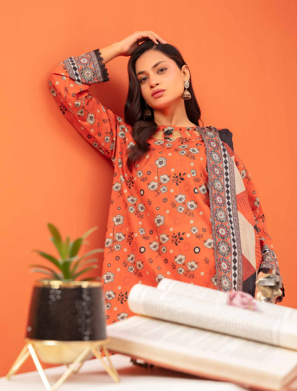 Gull-E-Rukh Trace VOL-642 Design 02 Unstitched Lawn Suit - Gull-E-Rukh unstitched lawn suit image 2
