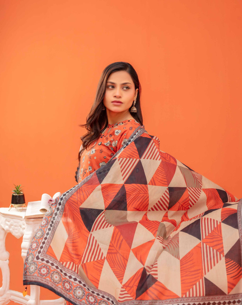 Gull-E-Rukh Trace VOL-642 Design 02 Unstitched Lawn Suit - Gull-E-Rukh unstitched lawn suit image 5