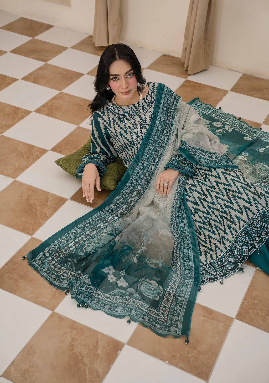 Bin Iqbal V-611 Design 02 Unstitched Lawn Suit - Bin Iqbal unstitched lawn suit image 8