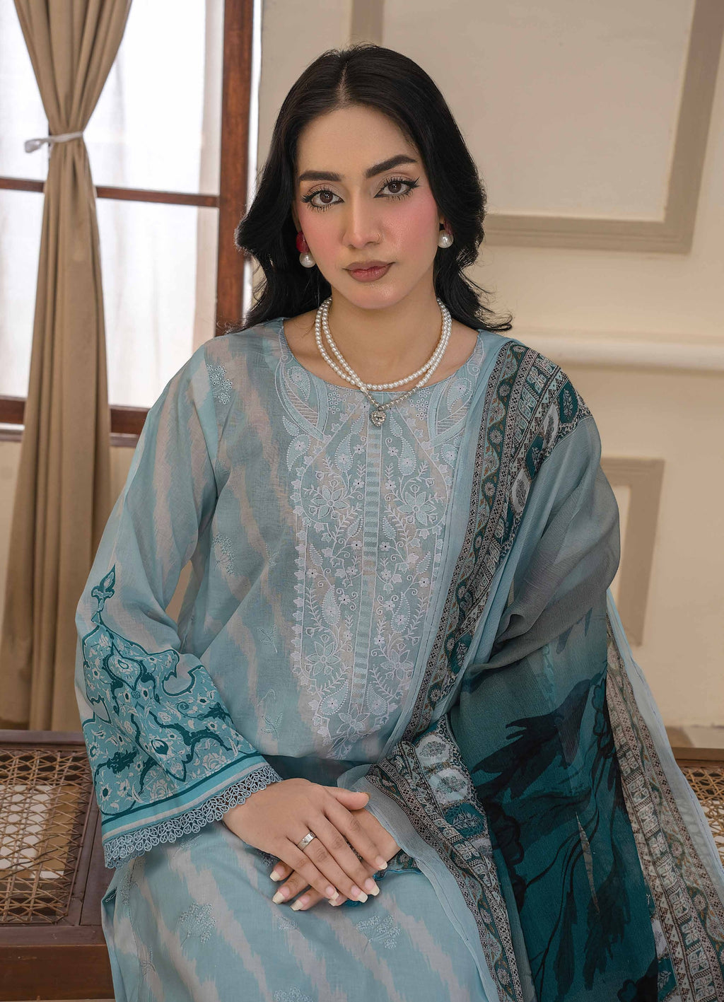 Bin Iqbal V-611 Design 05 Unstitched Lawn Suit - Bin Iqbal unstitched lawn suit image 3